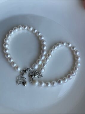 Classic White Pearl Bracelets 10